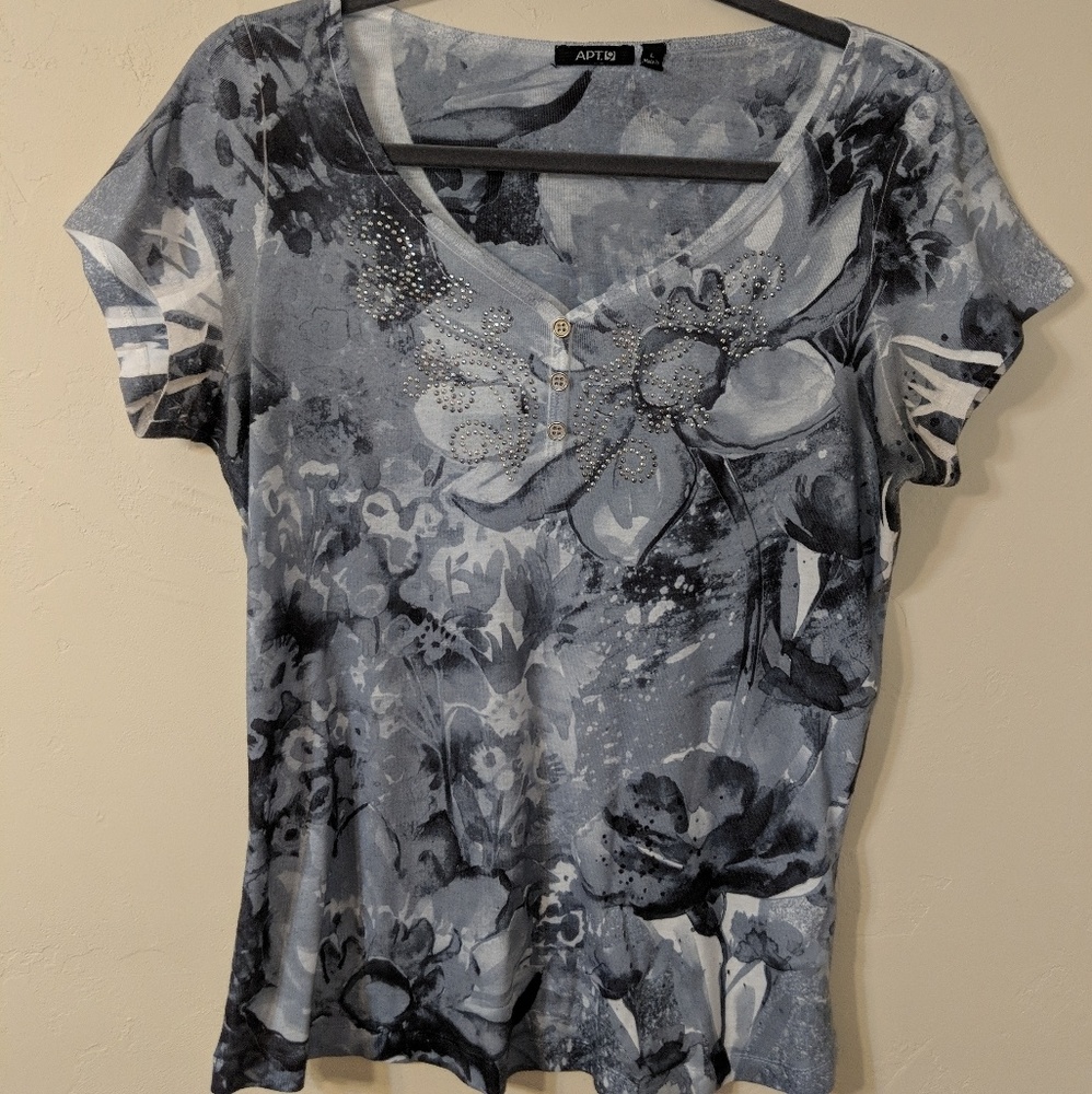 Apt 9 shirt